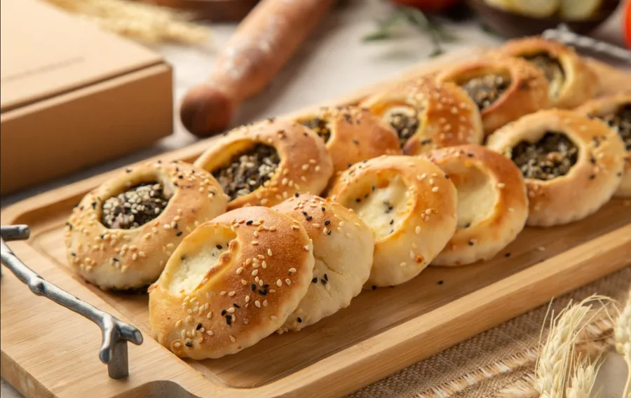 Shamiyat Half Dozen