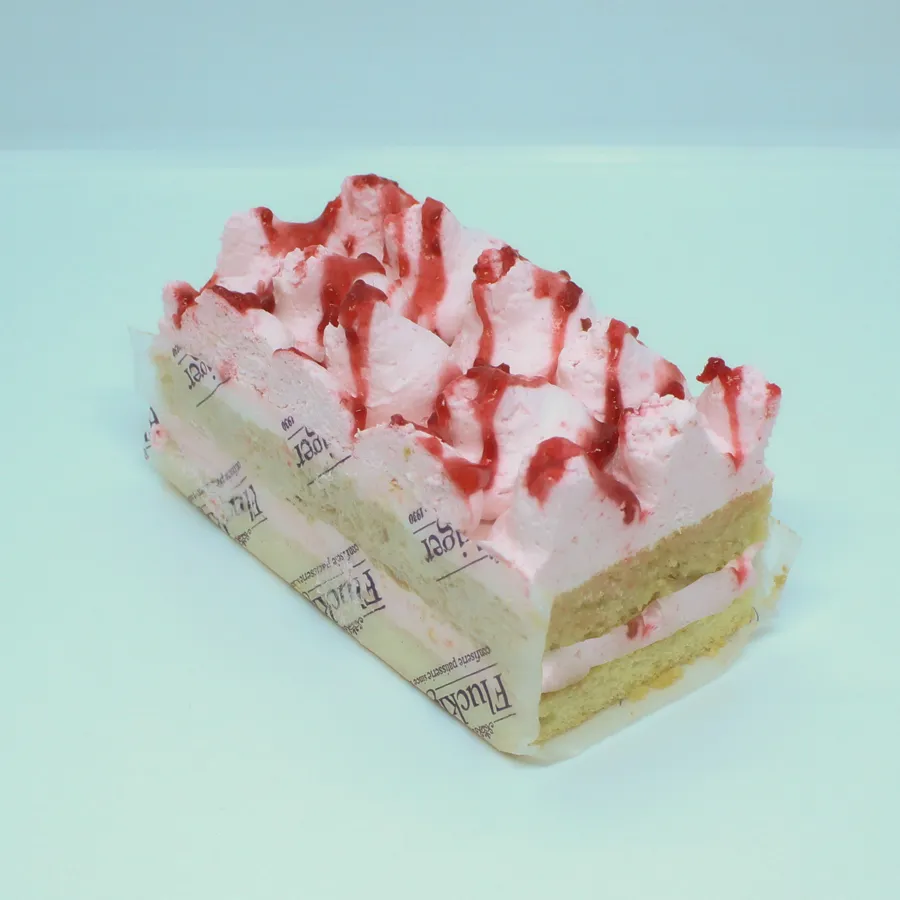 Raspberry Yogurt Special Gâteaux