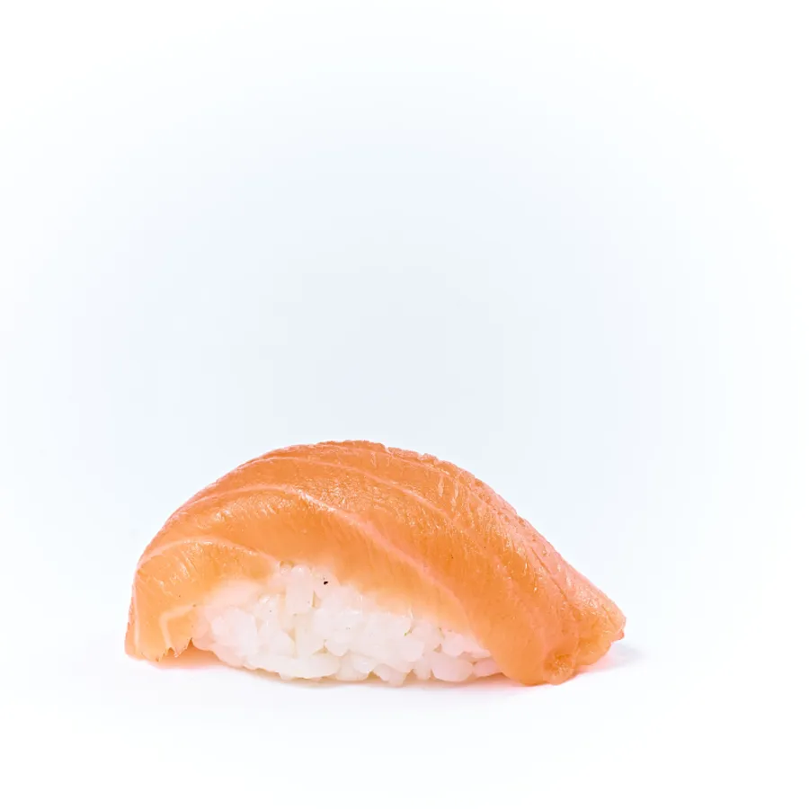 SALMON NIGIRI