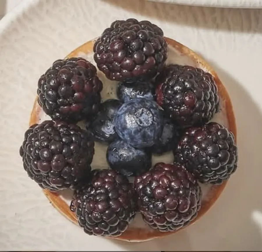 Blue & Blackberry Cheesecake Tart