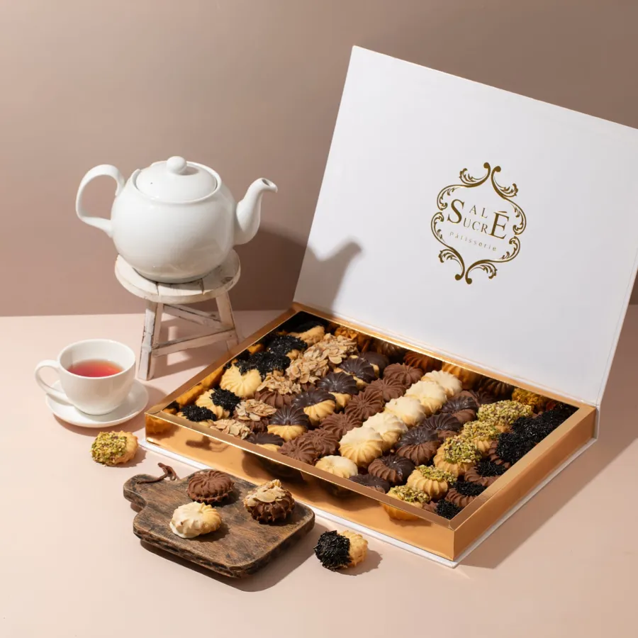 Petit Four - Large