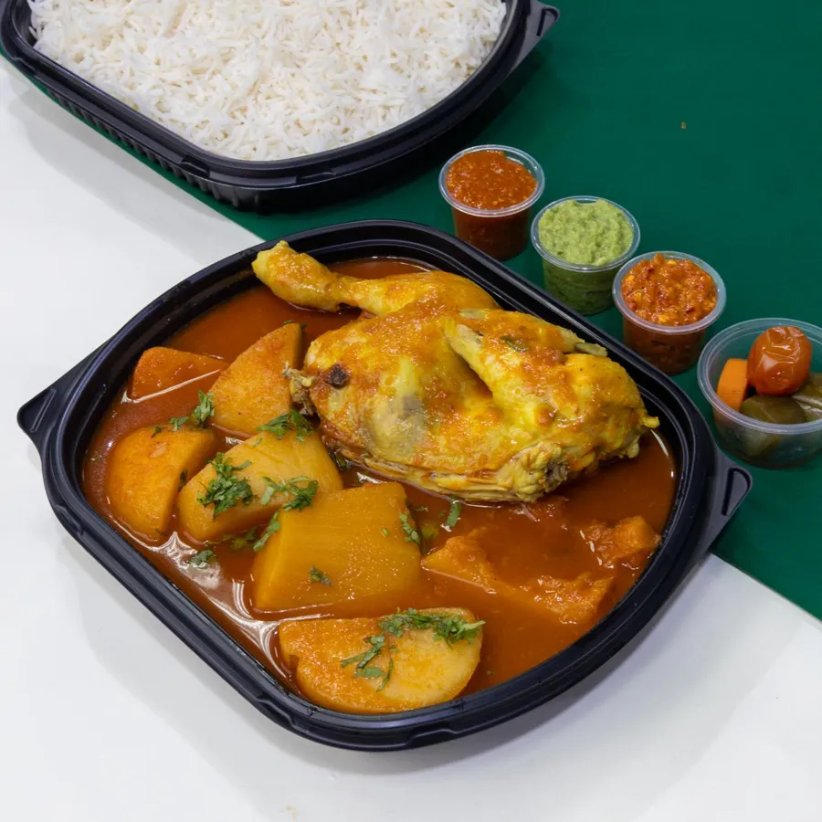Maraq vegetable chicken with white rice‏ ‏