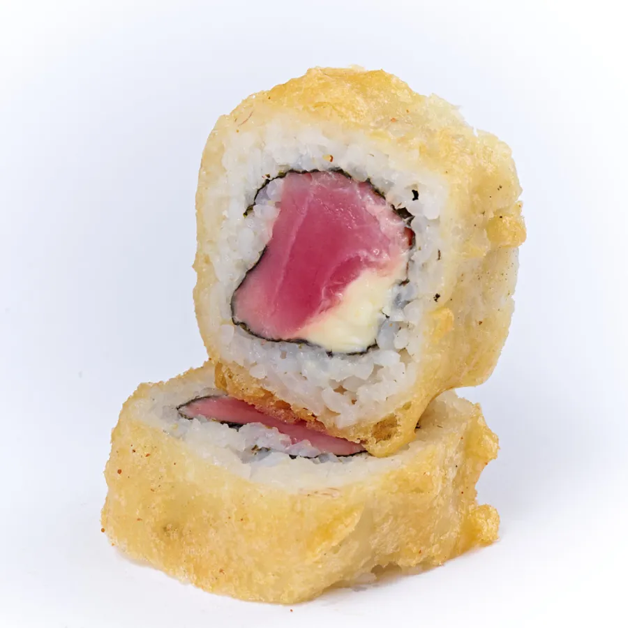 TUNA HOT URA MAKI
