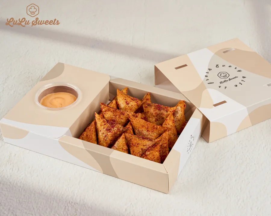 Mini Box Of Chicken Samosa