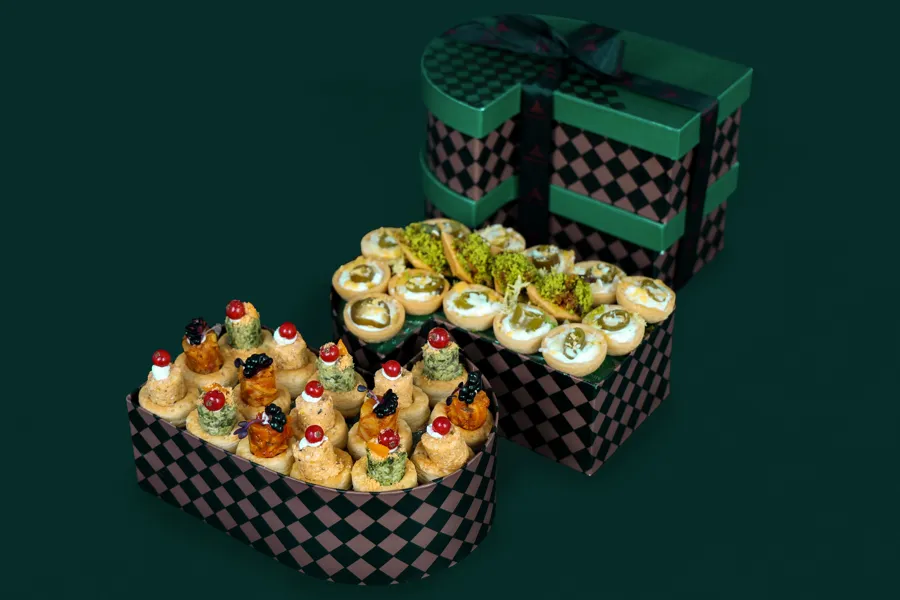 Boucheé with unique tart deal