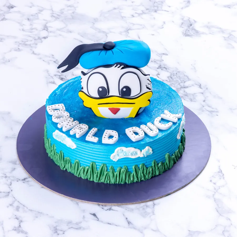 Donald Duck cake
