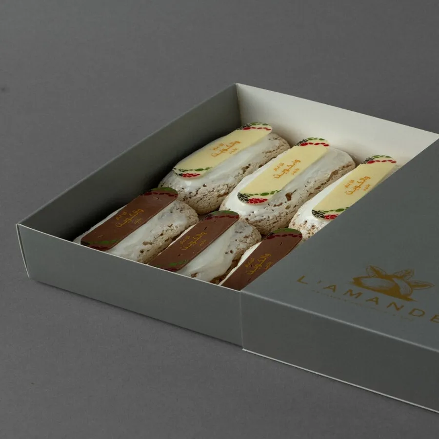 National day mini eclair