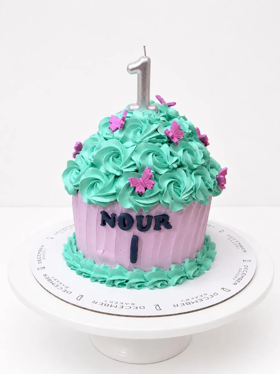 Cup cake cake purple cream 1