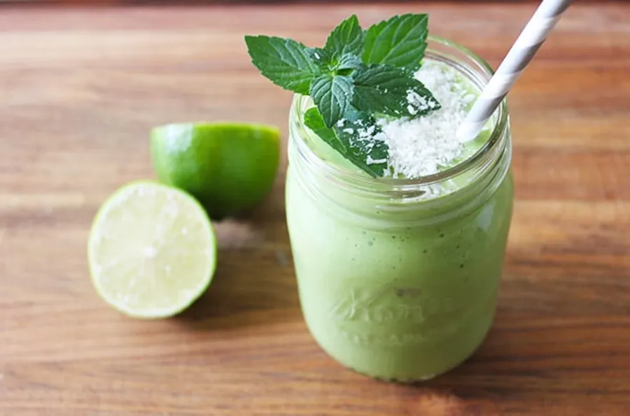 Lemon mint smoothie .