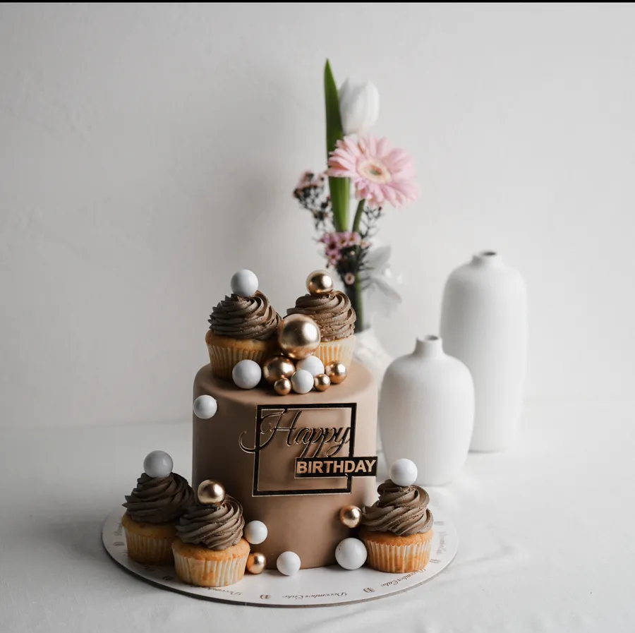 Cake birthday cup cake chocolate 6inch mix chocolate vanilla