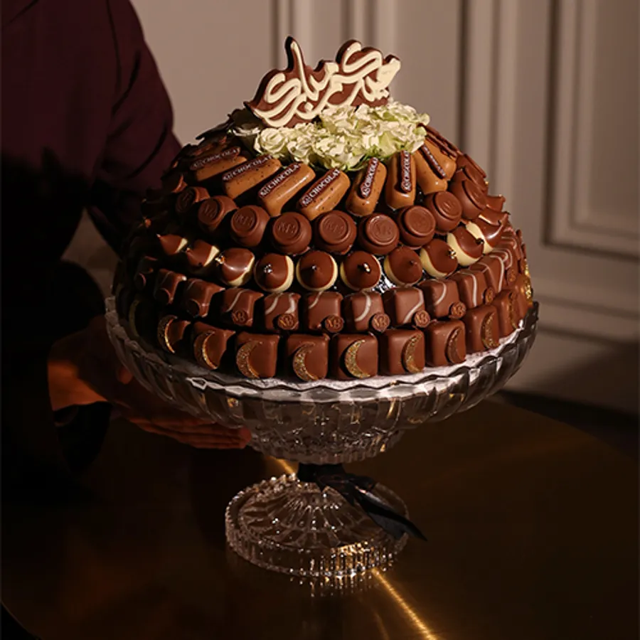 Crystal chocolate stand, natural roses, Eid (R2)
