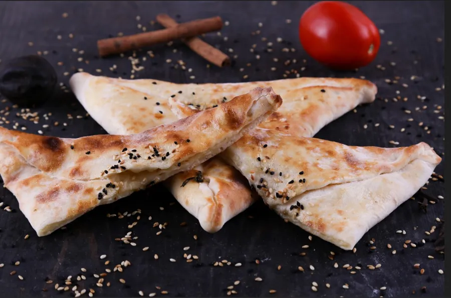 Halloumi Cheese Manoucheh
