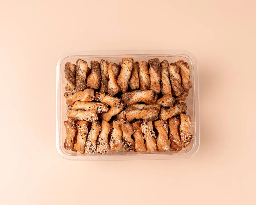 Zaatar and Sesame Puff