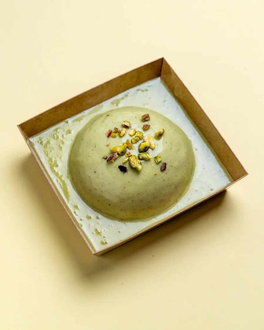 Mini pistachio cheesecake