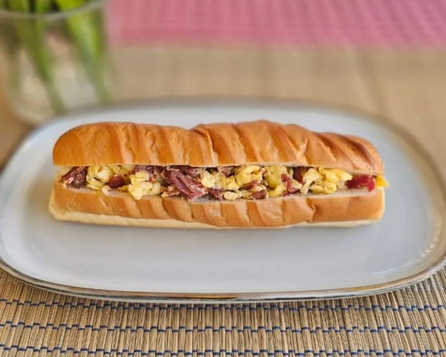 Beid Bel Basterma Sandwich