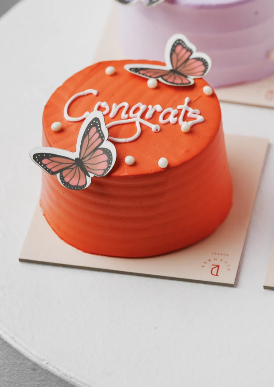 Mini cake red butterfly 2inch for 1only mix chocolate vanilla