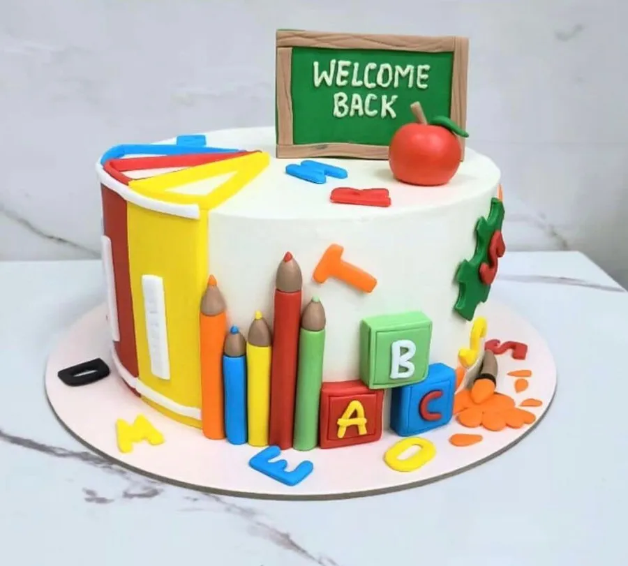 Back to School Cake-2