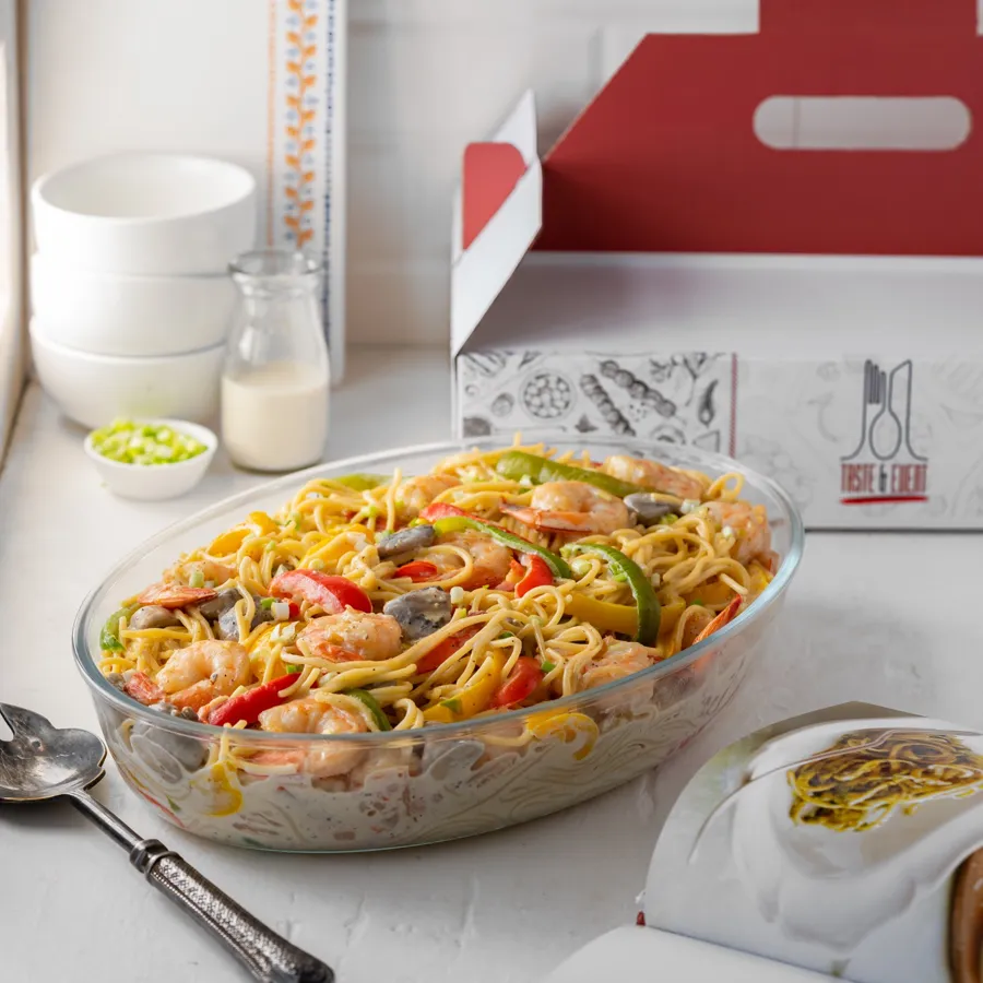 Creamy pasta with shrimps