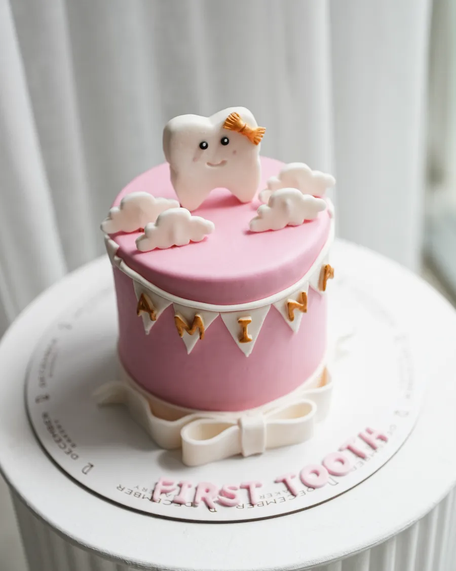 Pink first tooth cake 6inch mix chocolate vanilla sky