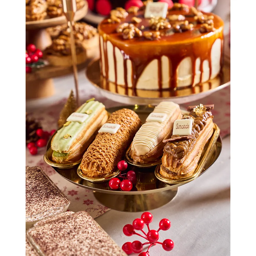 Pistachio Éclair