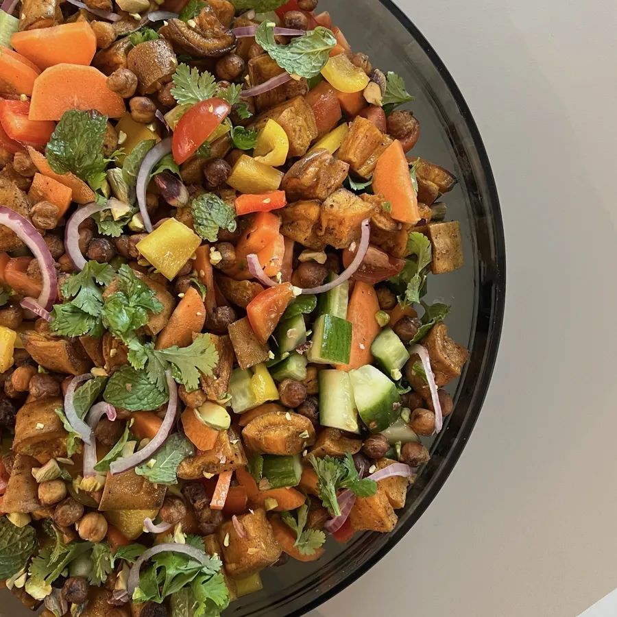 sweet potato salad with peppers and date tumeric dressing