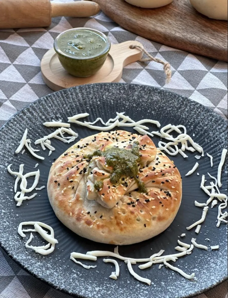 Cheese, Pesto