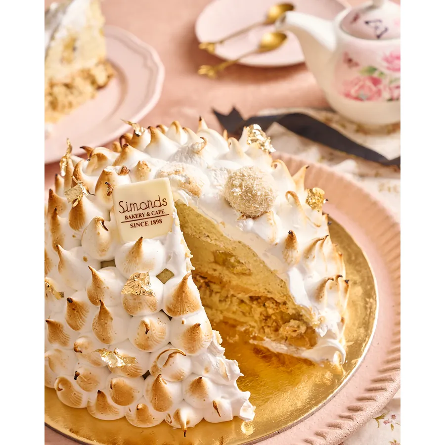 Meringue and Banoffee Cake - 𝐍𝐞𝐰