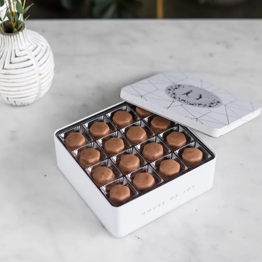 Chocolate Petit Four