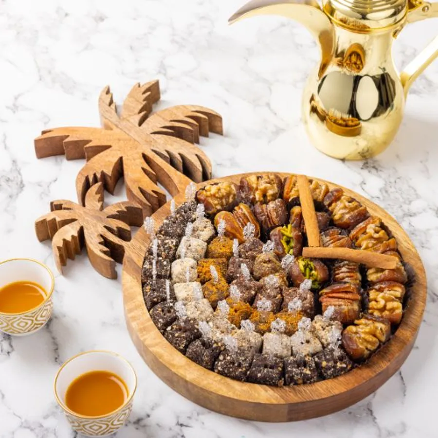Wooden Palm Tray Tmreya & Sukkari