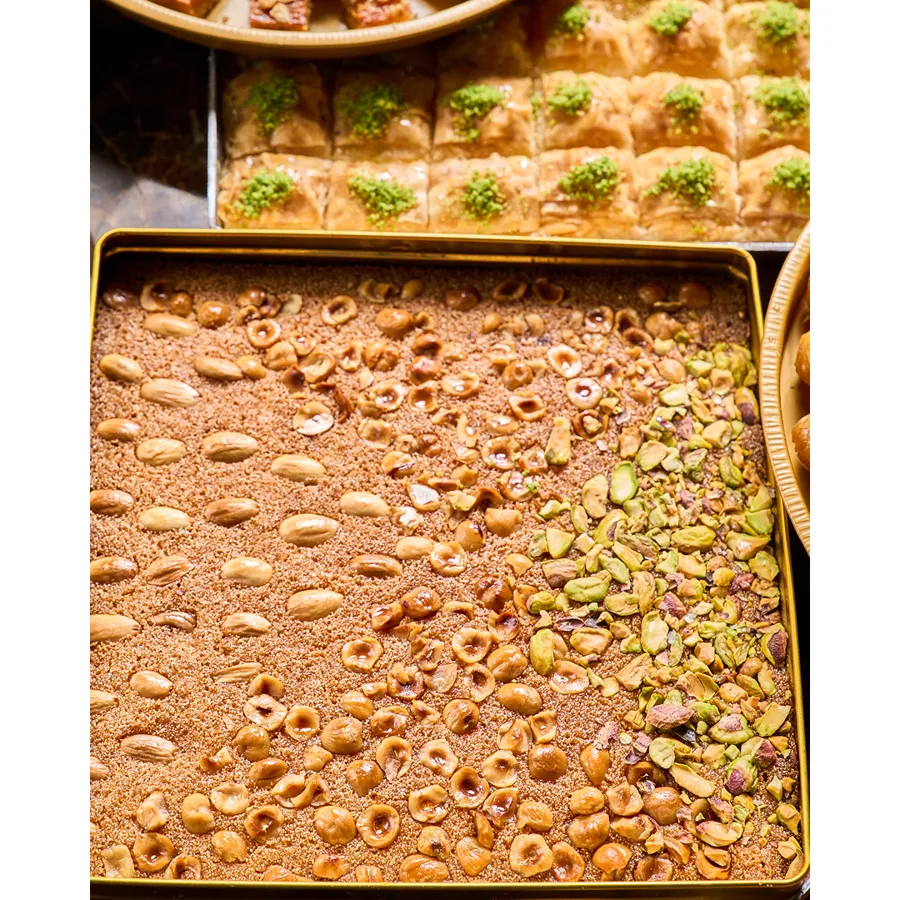 علبة بسبوسه فورسيزون(عسل نحل بدون سكر)
