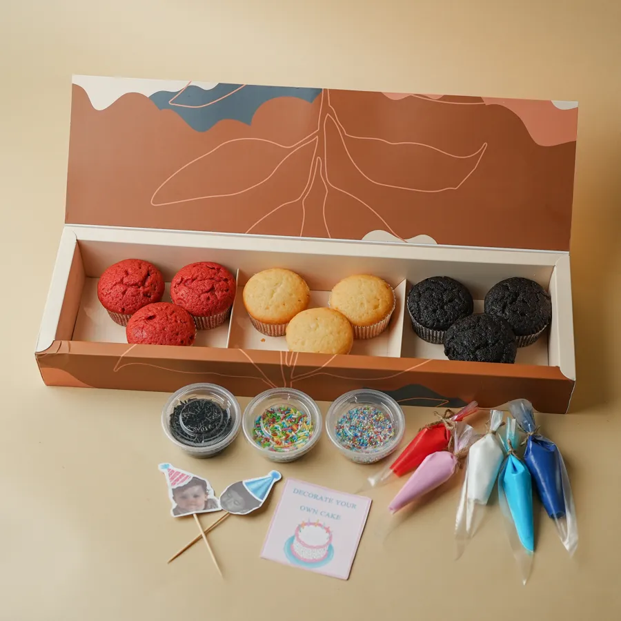 Decorated cup cake box 9p Cake toppings