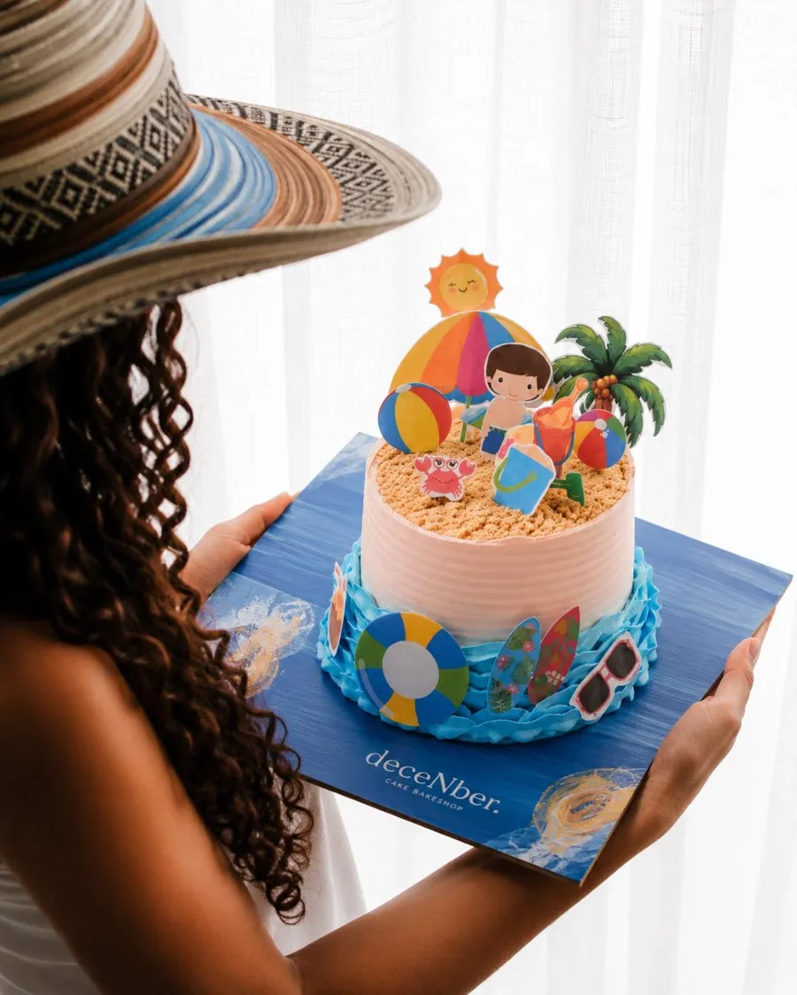 Beach 🏖️ boy cake 6 inch