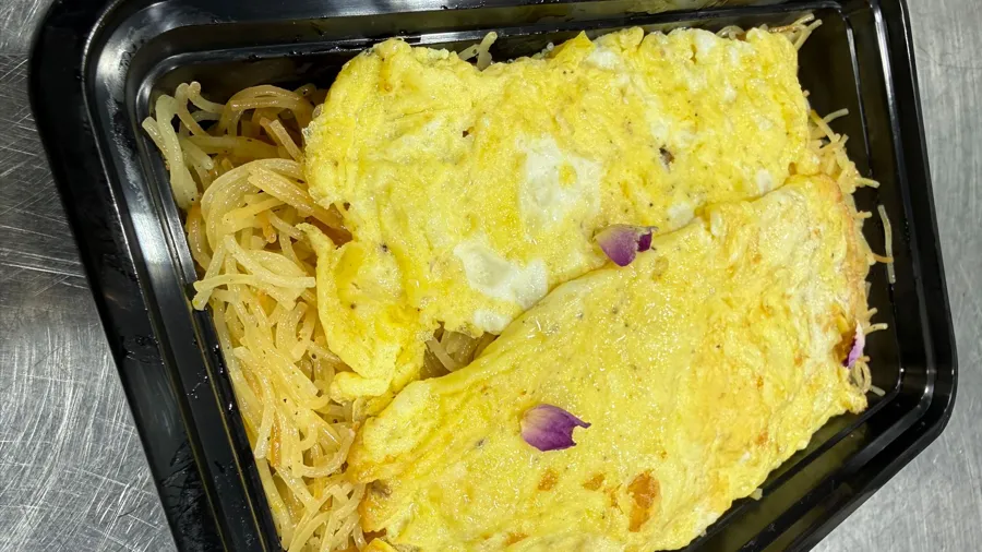 Balaleet with eggs