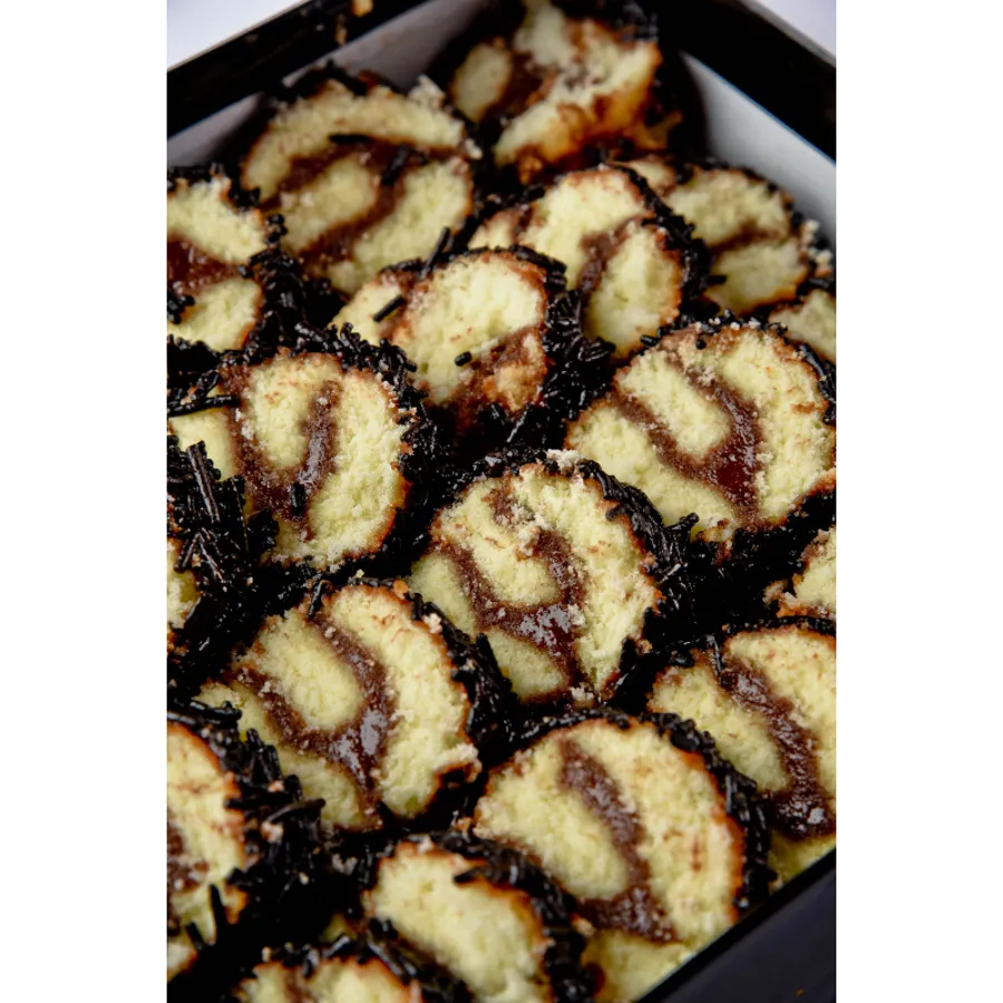 Chocolate swiss roll