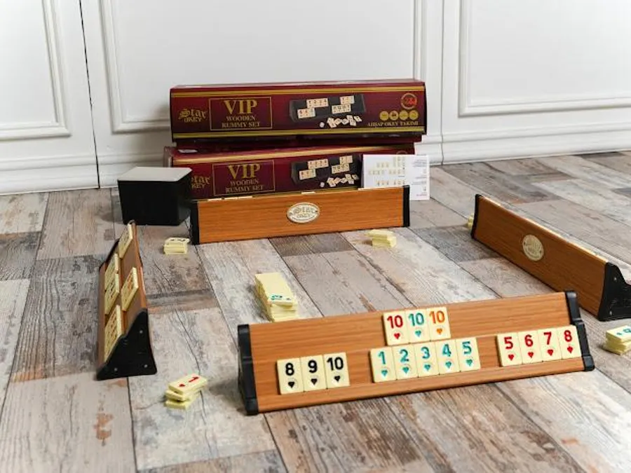 Rummy Game – VIP Light Brown
