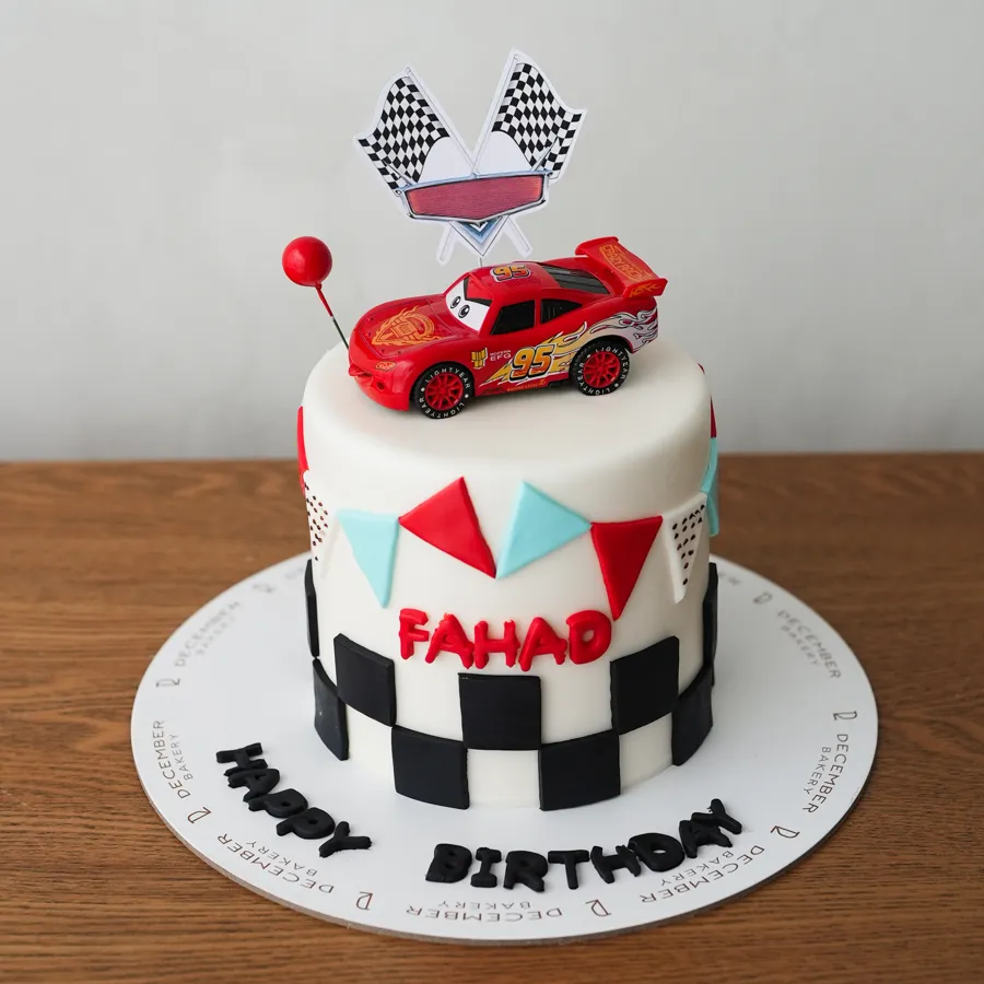 Red car cake 6inch mix chocolate vanilla 🚗
