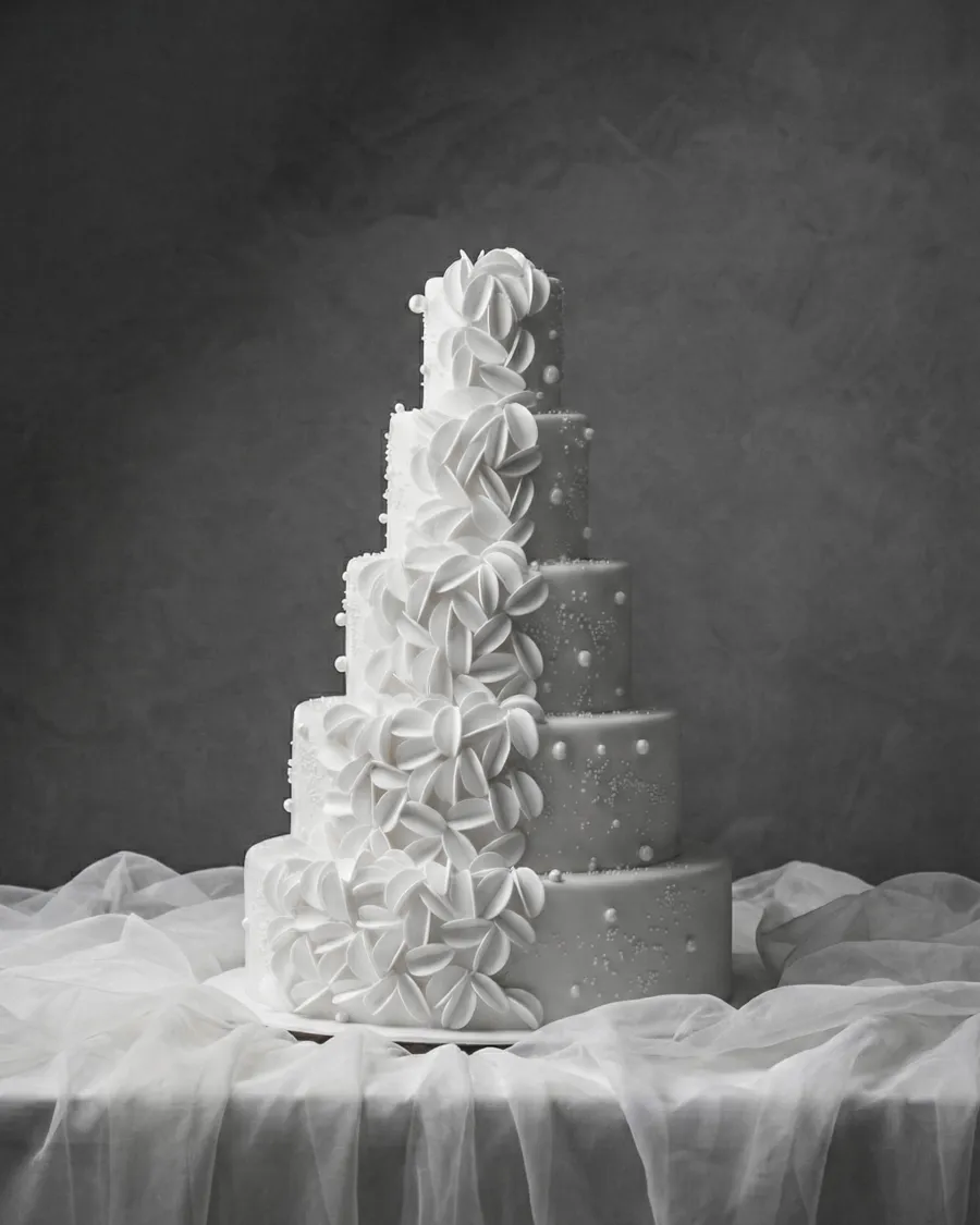 5 layer white classic cake