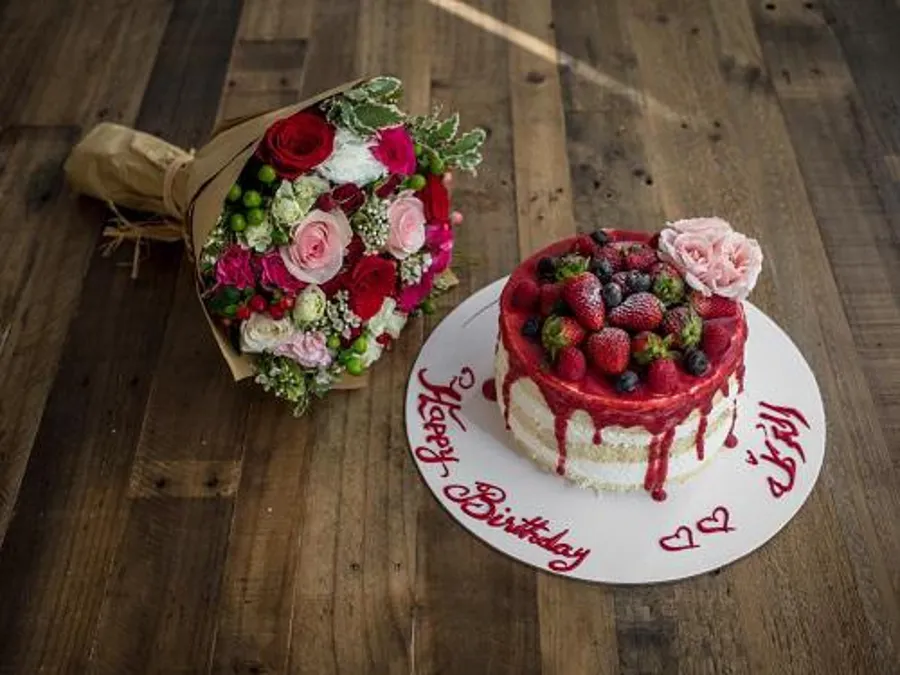 BUNDLE VICTORIA CAKE