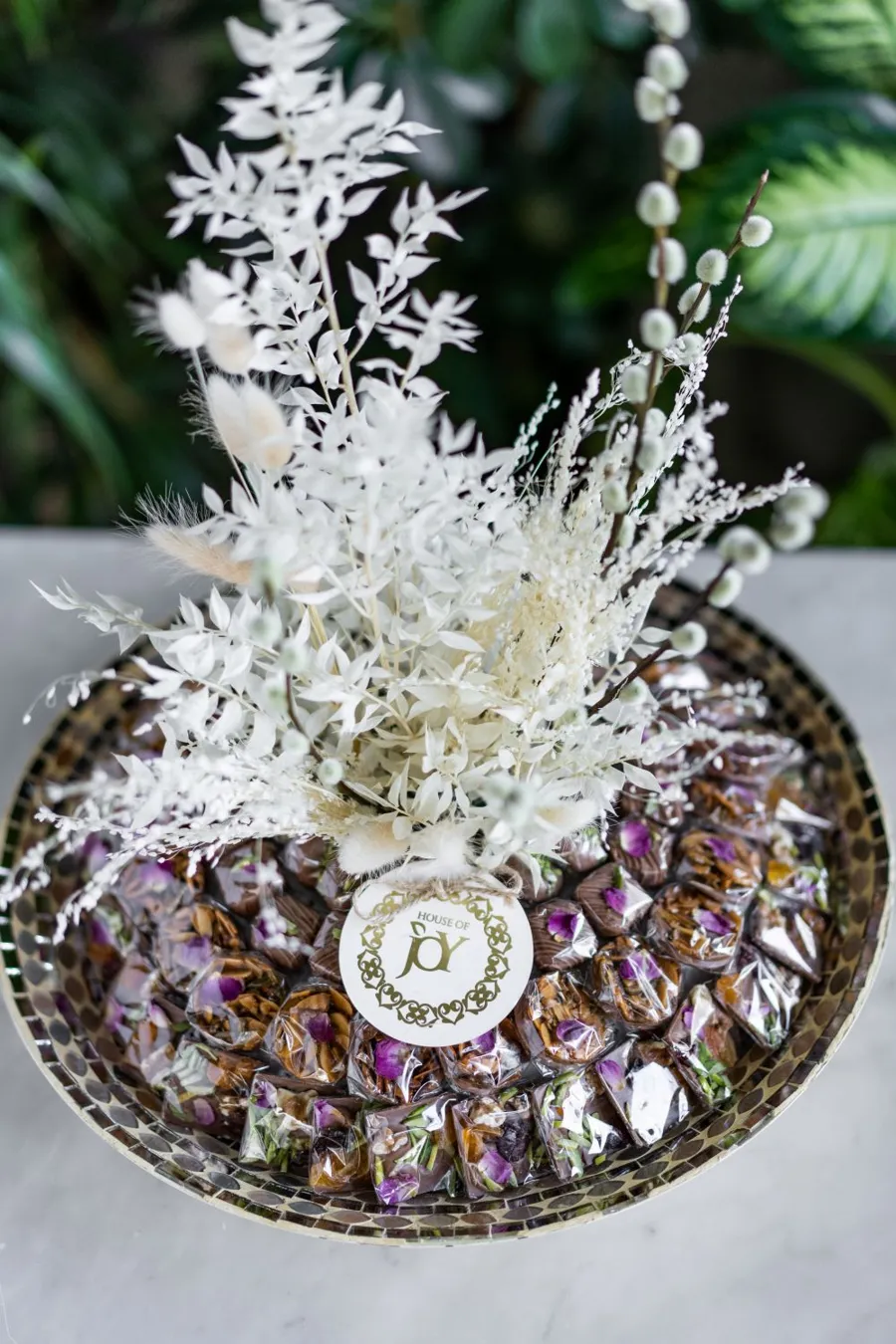 MIXED WRAPPED CHOCOLATE - DRIED FLOWERS