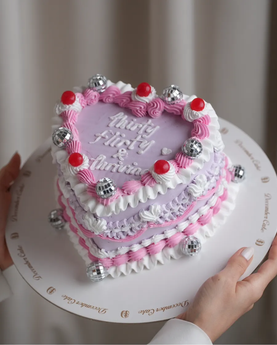 Colors heart cake 6inch mix chocolate vanilla
