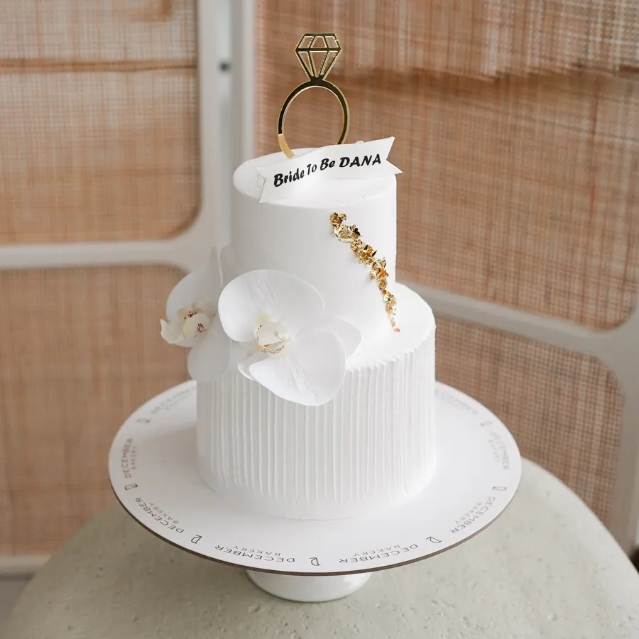 Classic white orchid ring cake double 6inch