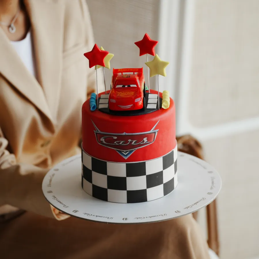 Red car cake 6inch mix chocolate vanilla