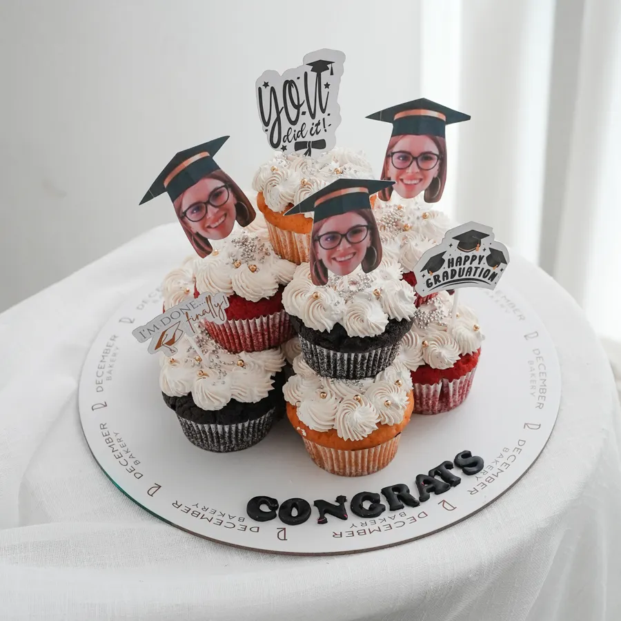 Photo graduation cup cake 12p