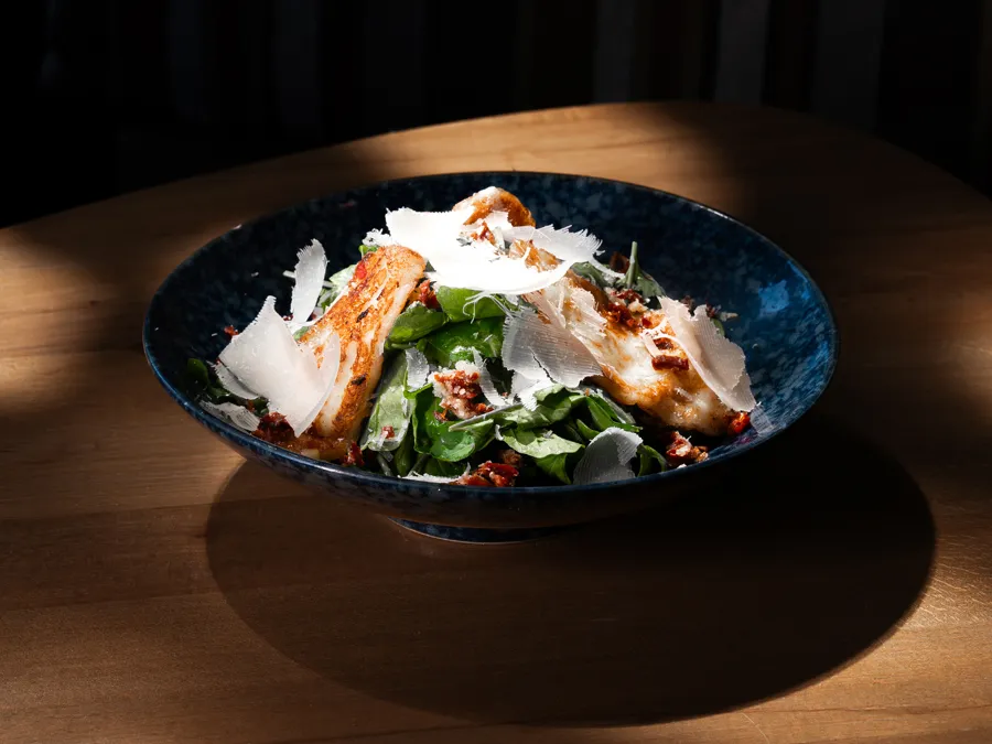 ROCKET HALLOMI SALAD