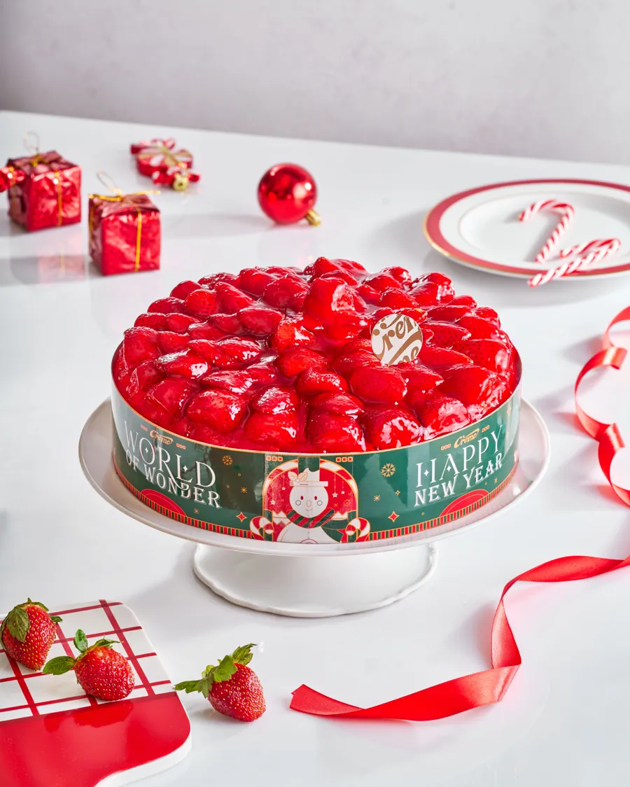 Large Strawberry Cake