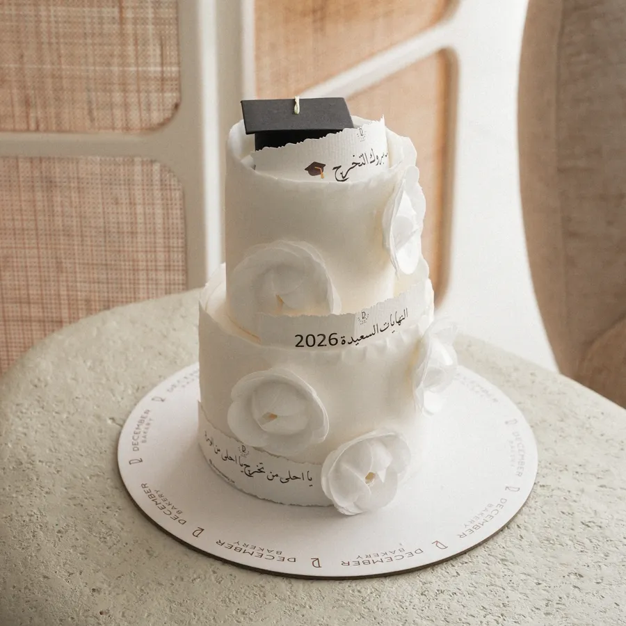 Double white flowers gradation cake 🎓