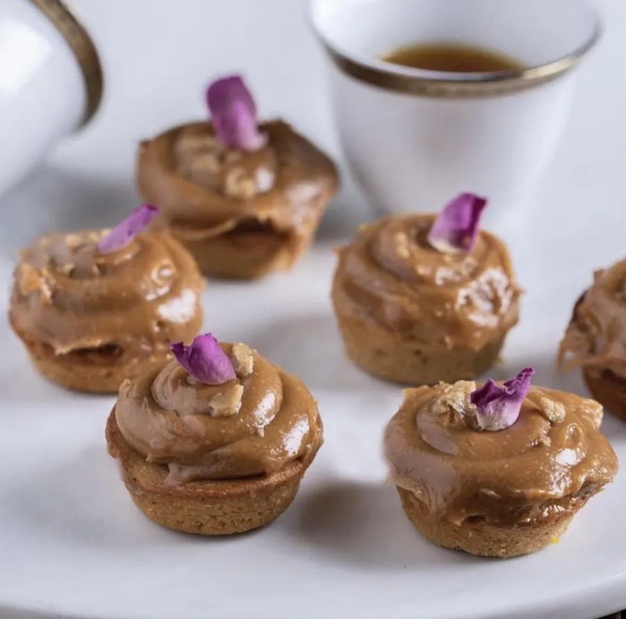 Mini Carmel Rahash Cake