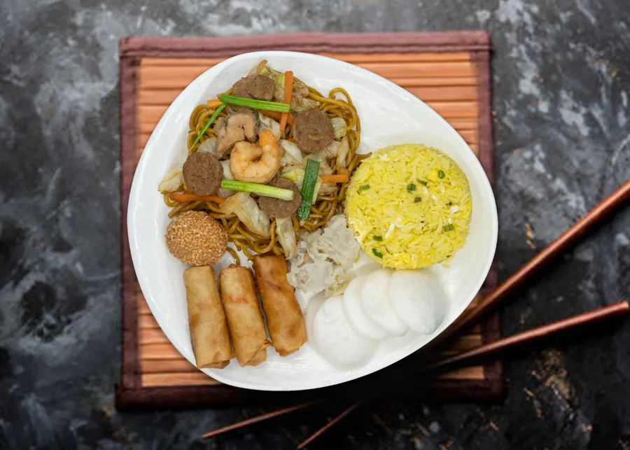 Lumpiang Shanghai Lauriat