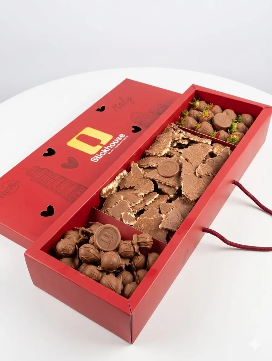 Triple box (brownies balls -strawberry-crispy rice marshmallow)
