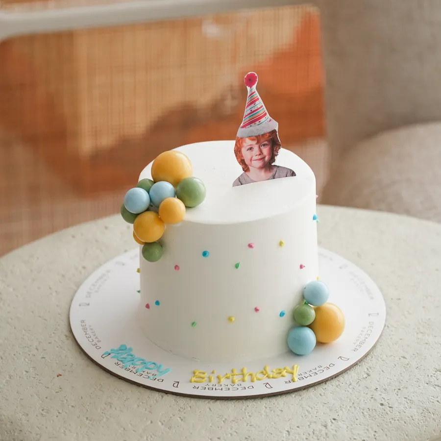Photo birthday balls colors cake